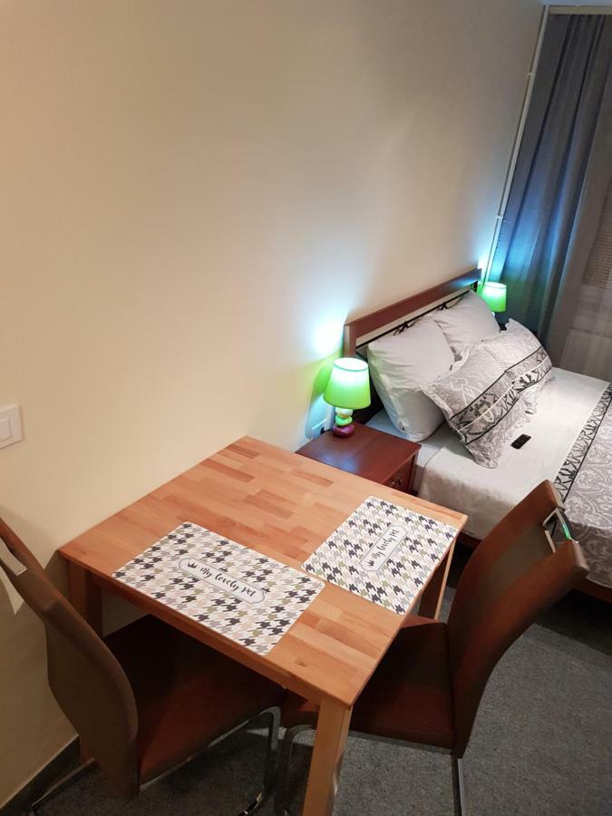 Elg Rooms Postojna Bagian luar foto