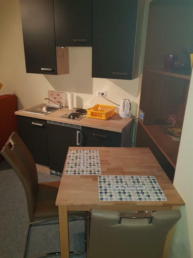 Elg Rooms Postojna Bagian luar foto